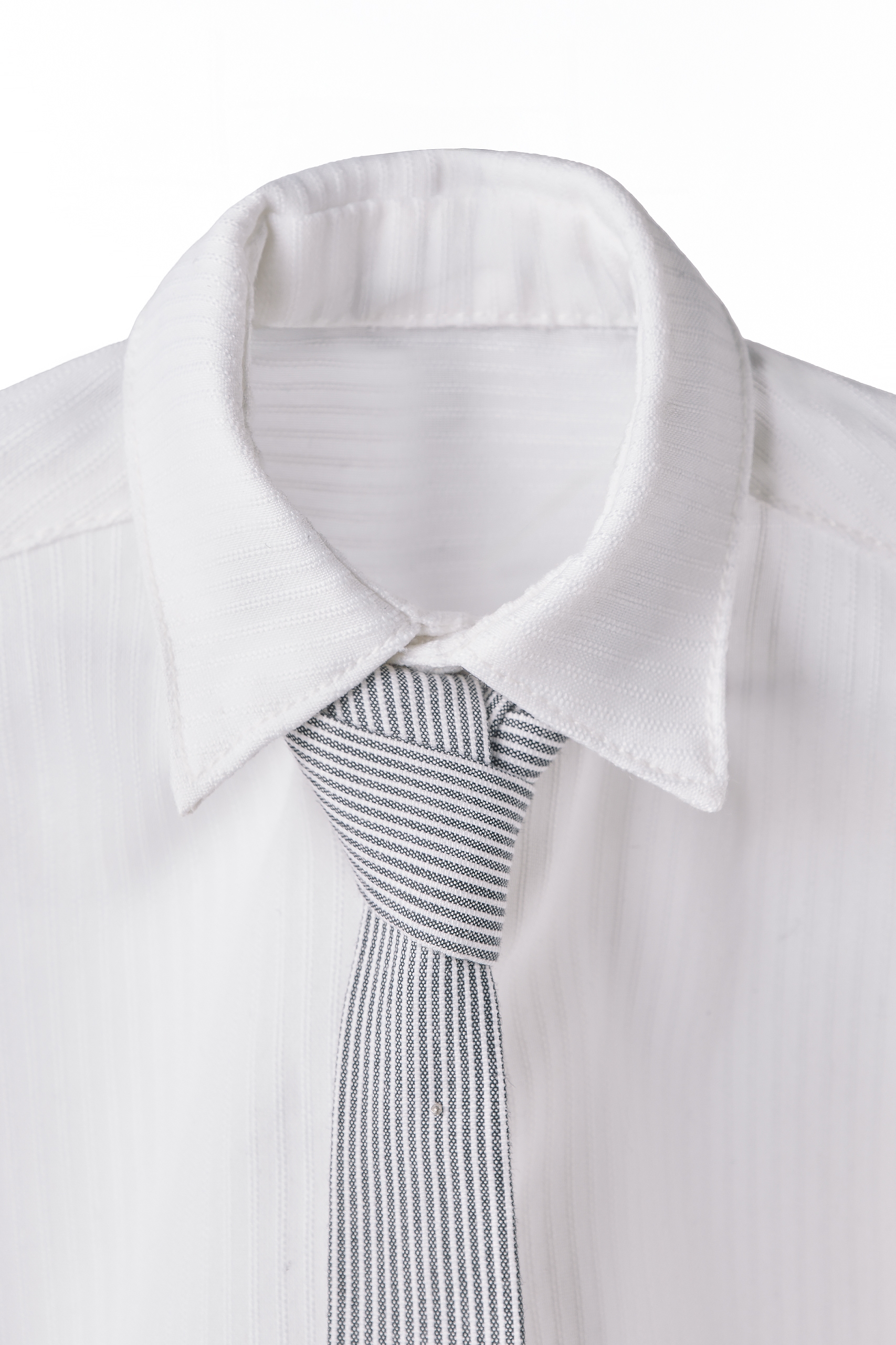 2602_HG_Timeless_White_Double_Noir_Shirt_p2